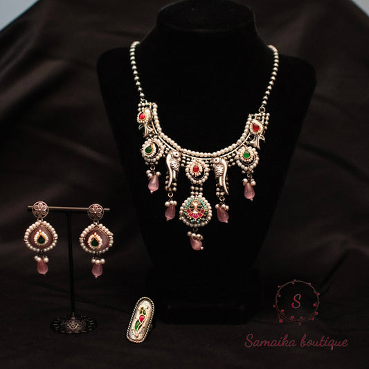 Parrot pachi kundan necklace.